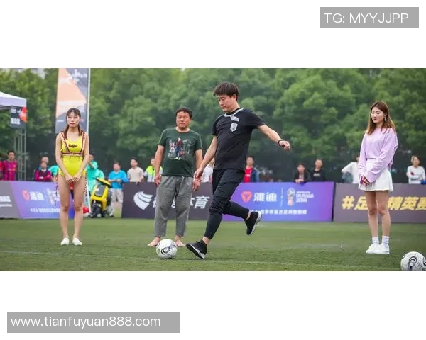 足球明星的平民生活揭秘穷人版视频展现真实足球人生